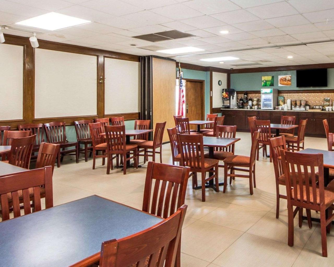Quality Inn Ponca City Route 77 Bagian luar foto