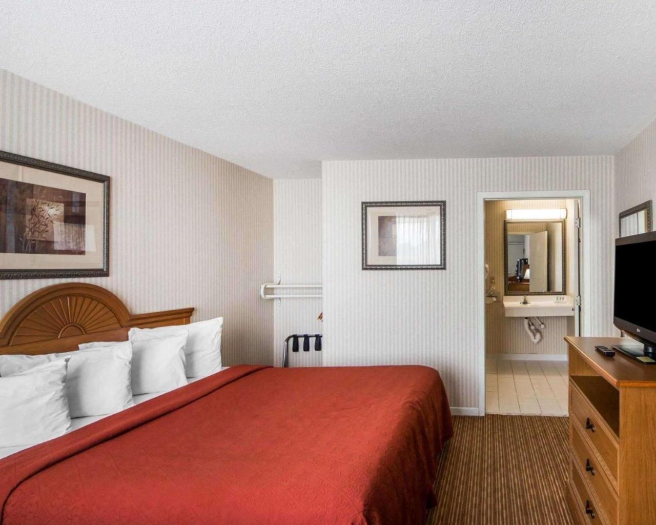 Quality Inn Ponca City Route 77 Bagian luar foto