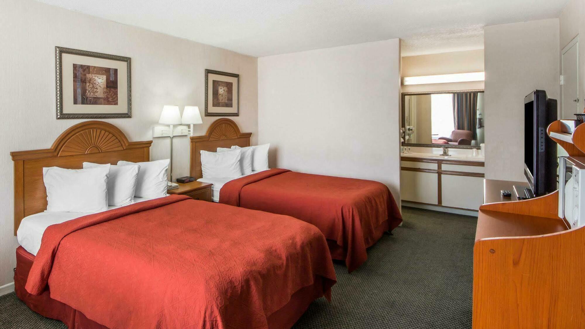 Quality Inn Ponca City Route 77 Bagian luar foto