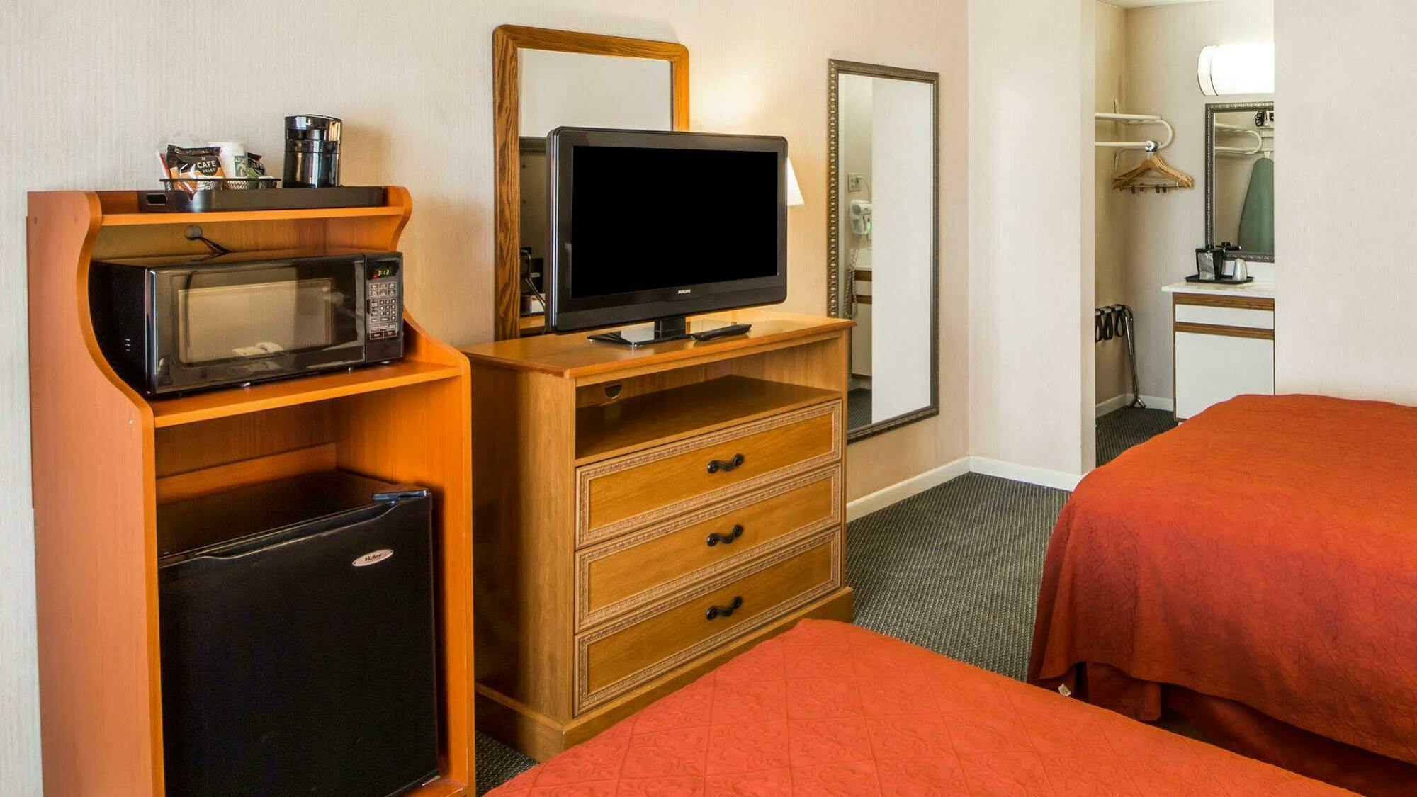 Quality Inn Ponca City Route 77 Bagian luar foto